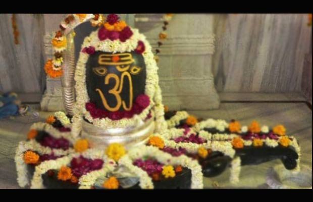 शिव मंदिर में नहीं बजानी चाहिए ताली, जानिए क्या होती है हानि और मिलता है लाभ