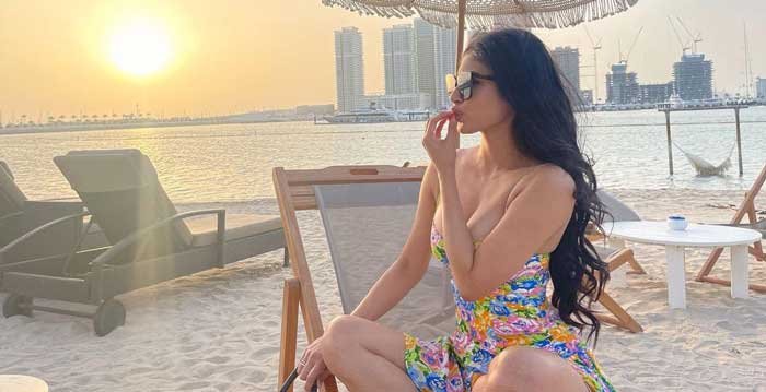 Mouni Roy shares a glimpse of her beach vacation in Dubai