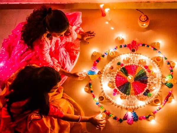 Diwali 2022: क्या आप दीपावली से जुड़ी ये रोचक जानकारी जानते हैं?