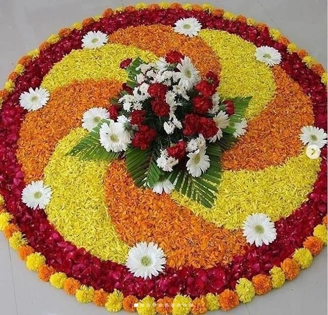 Rangoli Design: इस दीपावली करें कुछ नया, चावल के आटे और गेंदे के फूल से बनाएं शानदार रंगोली