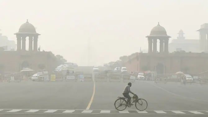 Air quality: जानलेवा हुई दिल्ली, नोएडा समेत NCR की हवा, 'गंभीर' श्रेणी में AQI