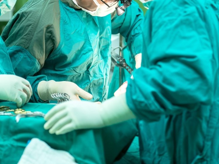 एक महिला की वेट लॉस सर्जरी से हुई मौत, क्या है bariatric operation करवाने के जोखिम