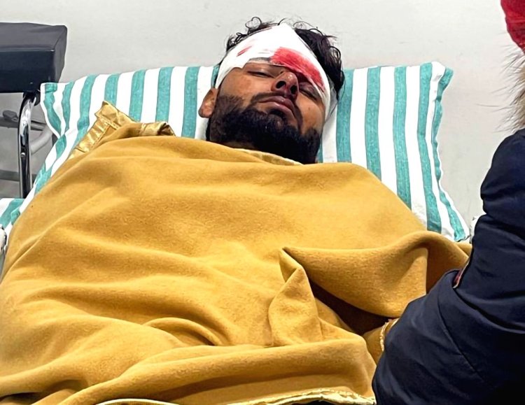 Cricketer Rishabh Pant Accident: रुड़की हादसे में बाल-बाल बचे ऋषभ पंत, ड्राइवर ने बचाई जान